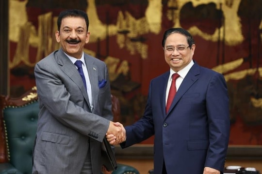Việt Nam đề nghị Kuwait hợp tác chặt chẽ trong vấn đề bảo đảm an ninh năng lượng