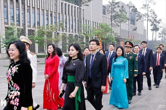 Đại biểu Quốc hội dự khai mạc Kỳ họp thứ nhất, Quốc hội khóa XVI