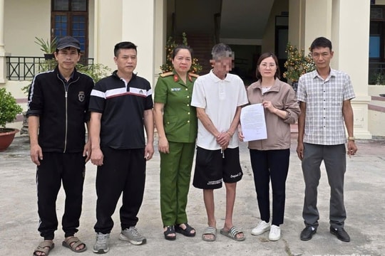 Công an xã Mao Điền giúp người đàn ông tâm thần đi lạc từ Bắc Ninh về với gia đình