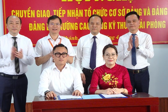 Chuyển giao Đảng bộ Trường Cao đẳng Kỹ thuật Hải Phòng về Đảng ủy xã An Khánh