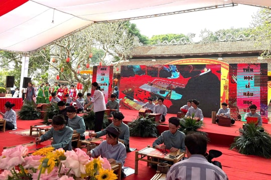 Trải nghiệm ‘Tìm hiểu truyền thống hiếu học, khoa bảng Xứ Đông’