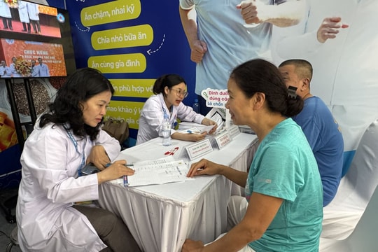 Khám miễn phí tại Ngày Sức khỏe toàn dân, hơn 2.800 người phát hiện bất thường