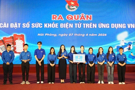 Tuổi trẻ Hải Phòng ra quân cài đặt sổ sức khỏe điện tử trên VNeID