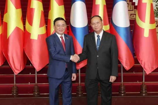 Làm sâu sắc hơn nội hàm 'gắn kết chiến lược' trong quan hệ Việt Nam - Lào