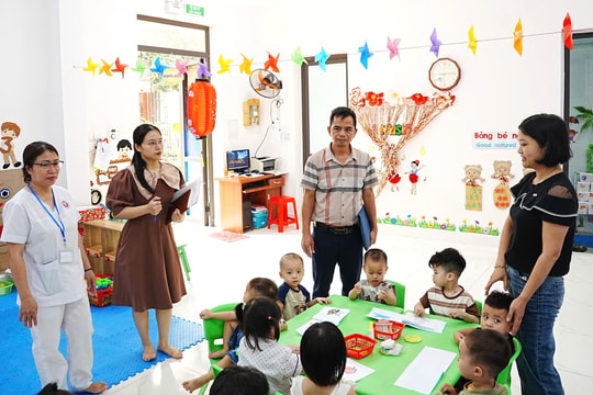 Kiểm tra công tác phòng chống bệnh tay chân miệng tại cơ sở