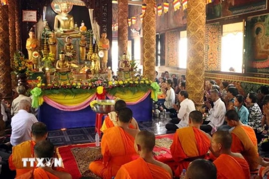 Thủ tướng gửi thư chúc mừng đồng bào dân tộc Khmer dịp Tết Chôl Chnăm Thmây