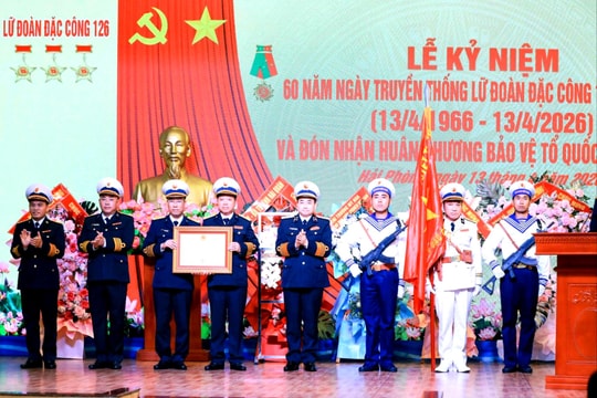 Lữ đoàn Đặc công Hải quân 126 đón nhận Huân chương Bảo vệ Tổ quốc hạng nhất