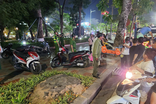 Phường Hồng Bàng ra quân, dẹp xe điện đồ chơi trái phép ở dải trung tâm