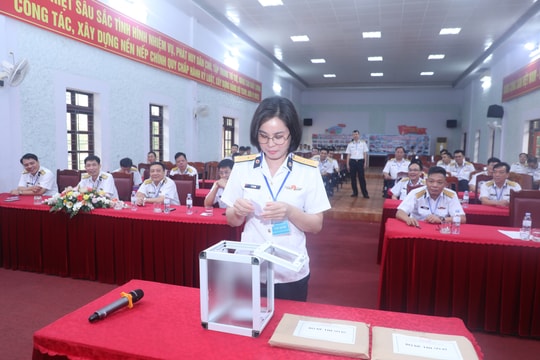 Cục Hậu cần – Kỹ thuật Hải quân tổ chức Hội thi báo cáo viên giỏi