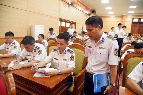 Cảnh sát biển Việt Nam kiểm tra trình độ kỹ năng nghề