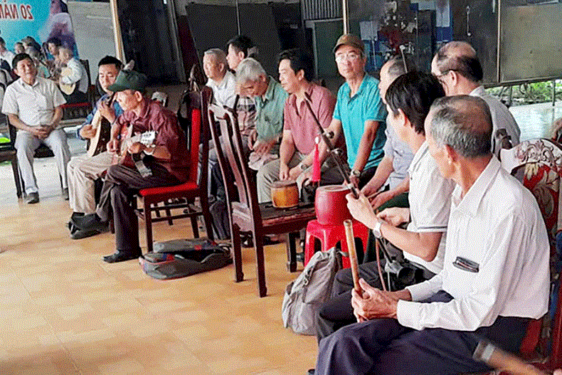 Hơn 100 học viên tham gia lớp truyền dạy hát chèo, hát văn và nhạc cụ dân tộc