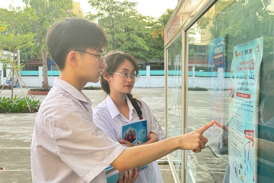 Học sinh lớp 12 trước trăn trở chọn ngành, chọn trường