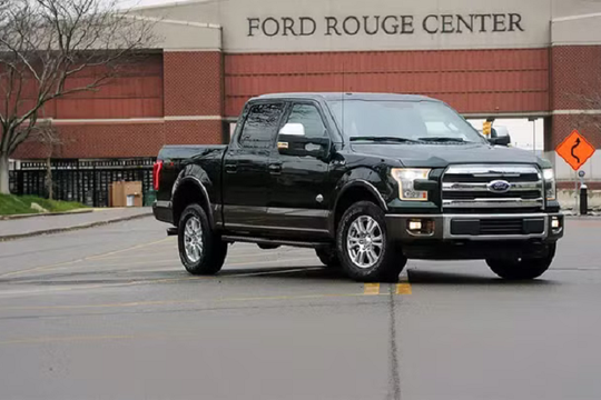 Ford triệu hồi gần 1,4 triệu xe bán tải F-150 do lỗi hộp số