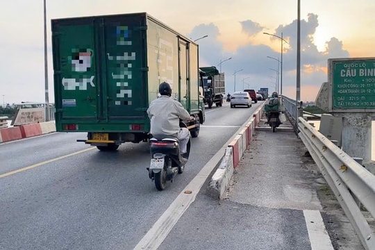 Bất an cầu Bình bắc qua sông Kinh Thầy