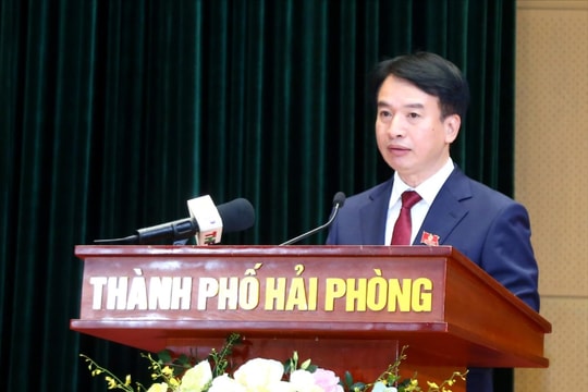 Cử tri Hải Phòng đề nghị khẩn trương gỡ khó cho doanh nghiệp