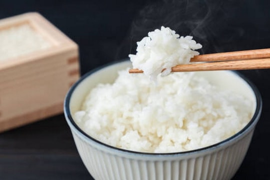 Ăn cơm trắng mỗi ngày có hại cho sức khỏe không?