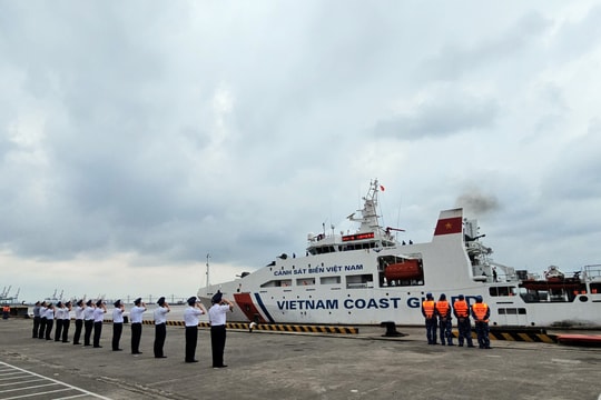 Cảnh sát biển Việt Nam tuần tra liên hợp với Cảnh sát biển Trung Quốc