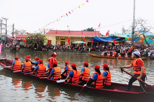 Lễ hội đình, miếu Nhu Kiều tổ chức giải đua thuyền
