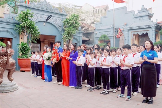 Sinh động hình thức giáo dục truyền thống