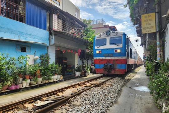 Ngành đường sắt triển khai chương trình 'Giá vé linh hoạt' ứng dụng trí tuệ nhân tạo