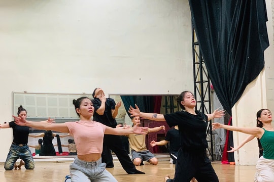 'Ngày trở về' của những giọng ca thành danh đất Cảng