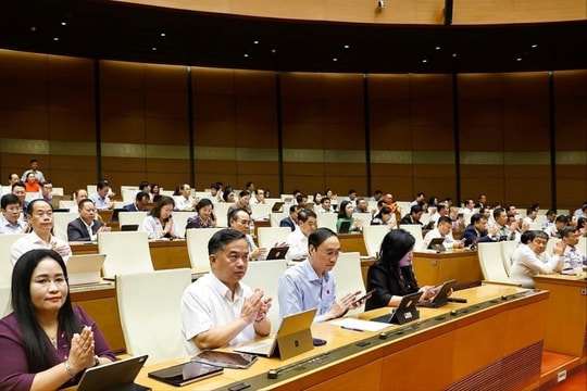 Quốc hội khóa XVI bế mạc kỳ họp thứ nhất