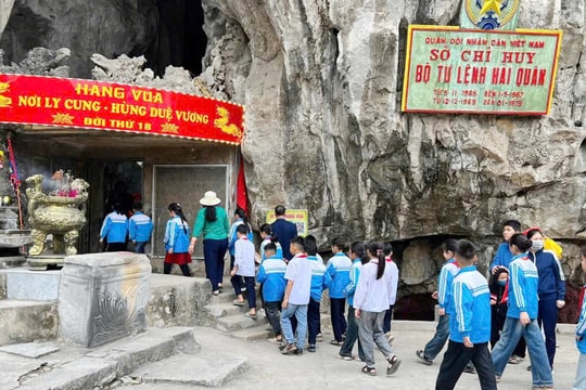 Dấu ấn thời Vua Hùng thứ 18 ở hang Vua