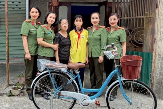 Công an Hải Phòng: Mỗi ngày một việc tốt vì dân