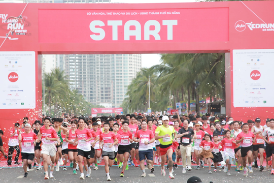 Gần 8.000 vận động viên tham gia Giải chạy AirAsia RedRun Đà Nẵng 2026