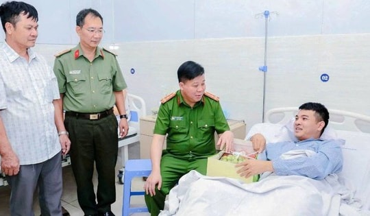 2 cán bộ, chiến sĩ Công an Hải Phòng bị thương khi đang làm nhiệm vụ