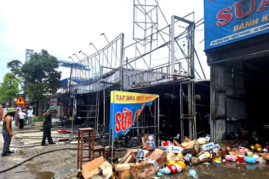 Kịp thời dập tắt vụ cháy tại phường An Phong