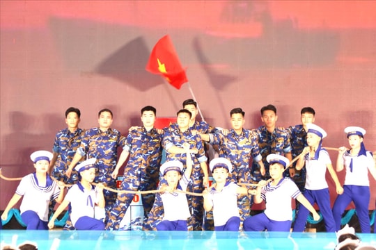 Gieo mầm tình yêu biển đảo từ trải nghiệm học đường