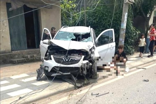 Ô tô va chạm xe máy tại xã Việt Khê (Hải Phòng), 3 người trong 1 gia đình thương vong