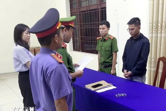 Bắt tạm giam tài xế trong vụ cháy ô tô ở cây xăng khiến hai người tử vong