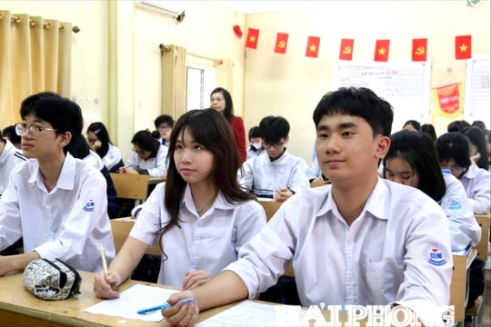 Học sinh lớp 12 'chạy nước rút' ôn thi tốt nghiệp