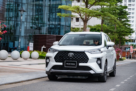 Toyota Việt Nam bán ra hơn 6.300 xe trong tháng 4