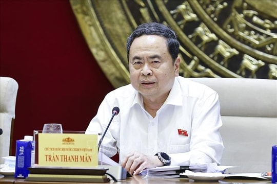 Chủ tịch Quốc hội yêu cầu rà soát văn bản pháp luật