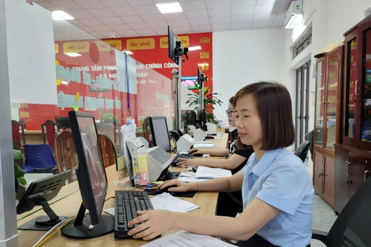 Quyết liệt cắt giảm thủ tục hành chính, phấn đấu tăng trưởng hai con số