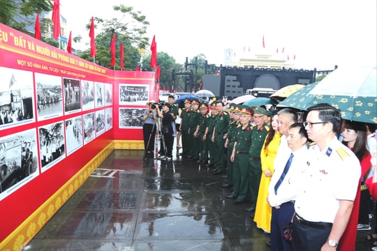 Khai mạc triển lãm 'Đất và người Hải Phòng qua 71 năm xây dựng và phát triển'