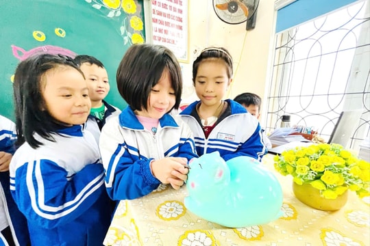 Chung tay hỗ trợ học sinh vượt khó