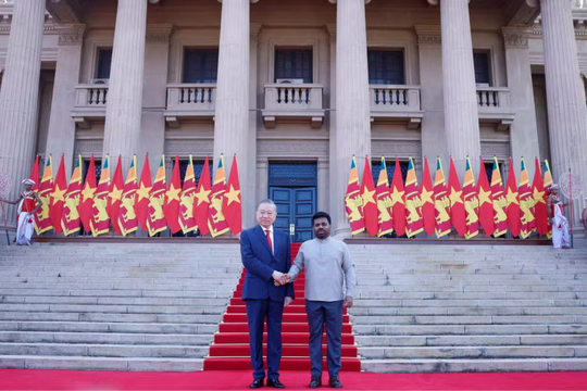 Tuyên bố chung giữa nước Cộng hòa Xã hội chủ nghĩa Việt Nam và nước Cộng hòa Xã hội chủ nghĩa Dân chủ Sri Lanka