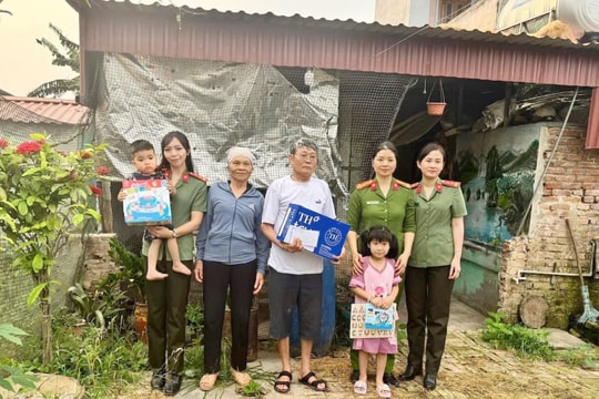 Lan tỏa hình ảnh nữ công an giàu lòng nhân ái