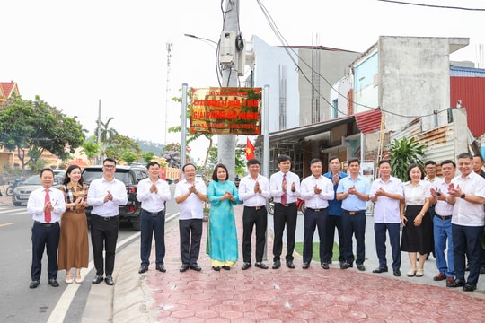 Phường Phù Liễn gắn biển 2 công trình chào mừng kỷ niệm giải phóng thành phố