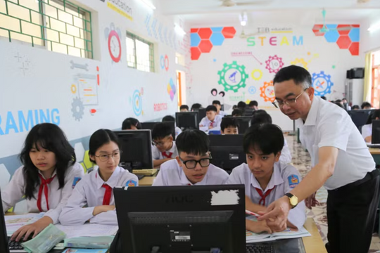 Ưu tiên giảng dạy kỹ năng số và ngoại ngữ trong trường học