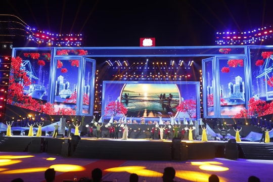 Sôi động, ý nghĩa Gala 'Tổ quốc bình yên – Hải Phòng rực sáng'