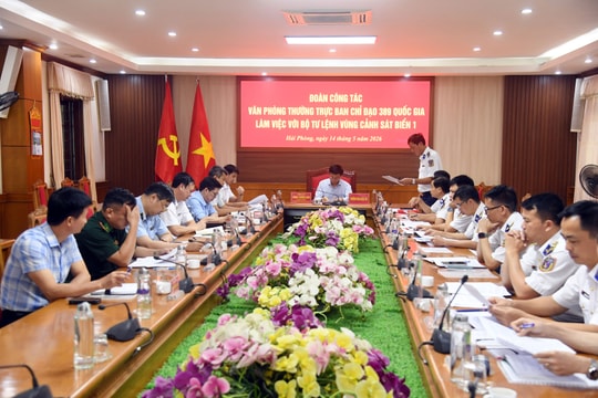 Phối hợp đấu tranh phòng chống tội phạm, buôn lậu trên biển