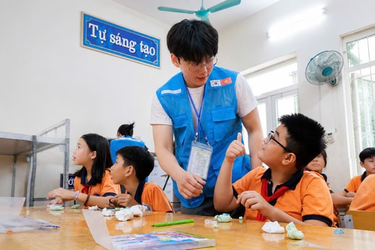 Giao lưu văn hóa Việt - Hàn tại Trường Tiểu học Tiền Tiến