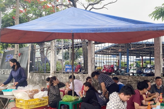 Nỗi lo từ những quán ăn ven khu công nghiệp