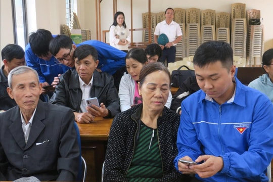 Promoting digital transformation in grassroots party work