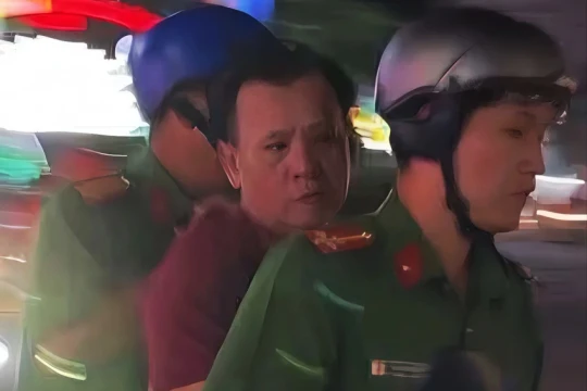 Bắt hung thủ giết người, dựng hiện trường giả nhảy sông để trốn chạy